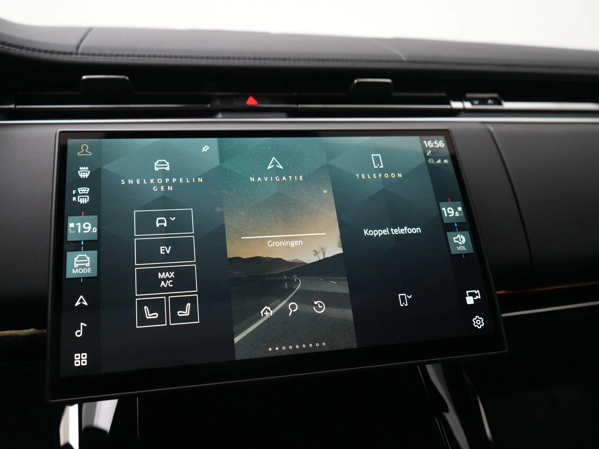 Land Rover-Range Rover Sport-image-19