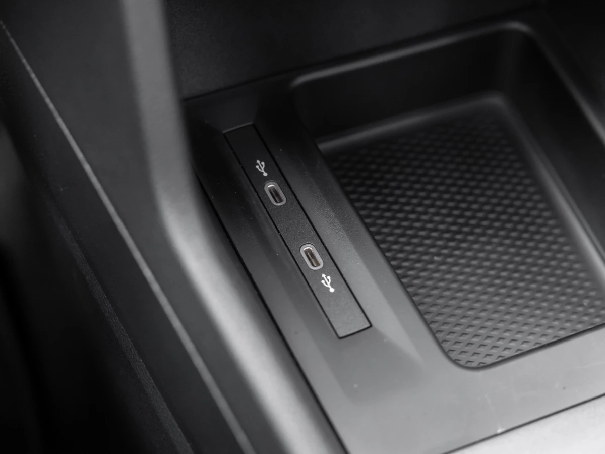 Ford-Tourneo Connect-image-16