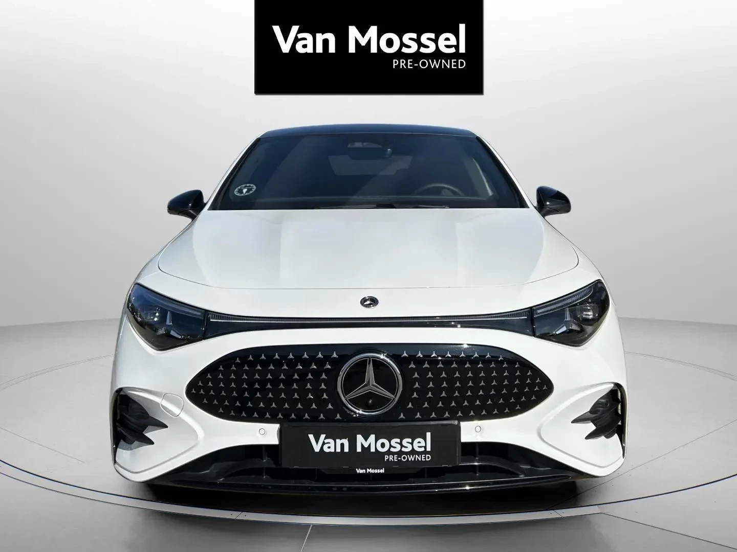 Mercedes-Benz-CLA-image-1