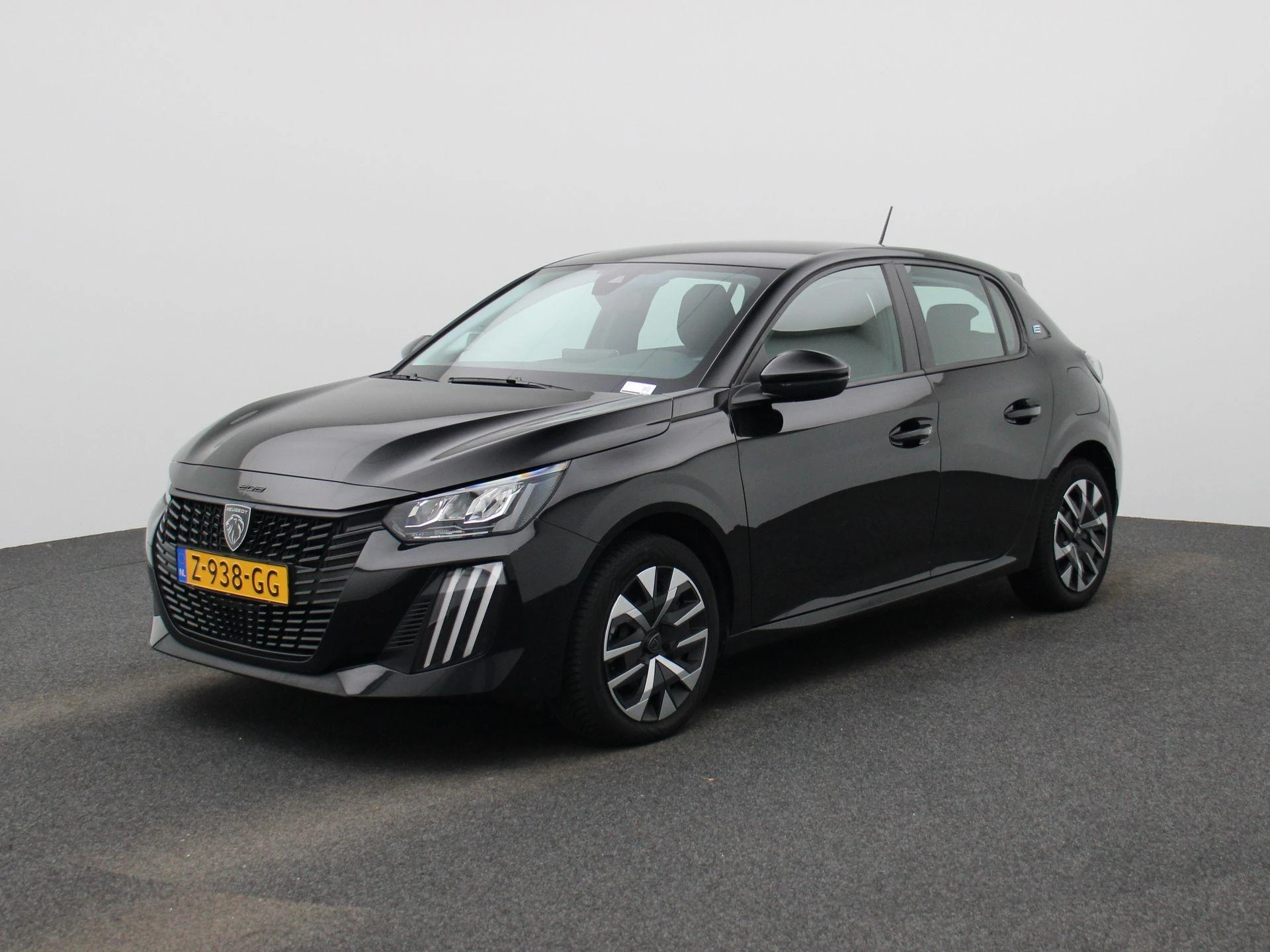 Peugeot-e-208-image-1