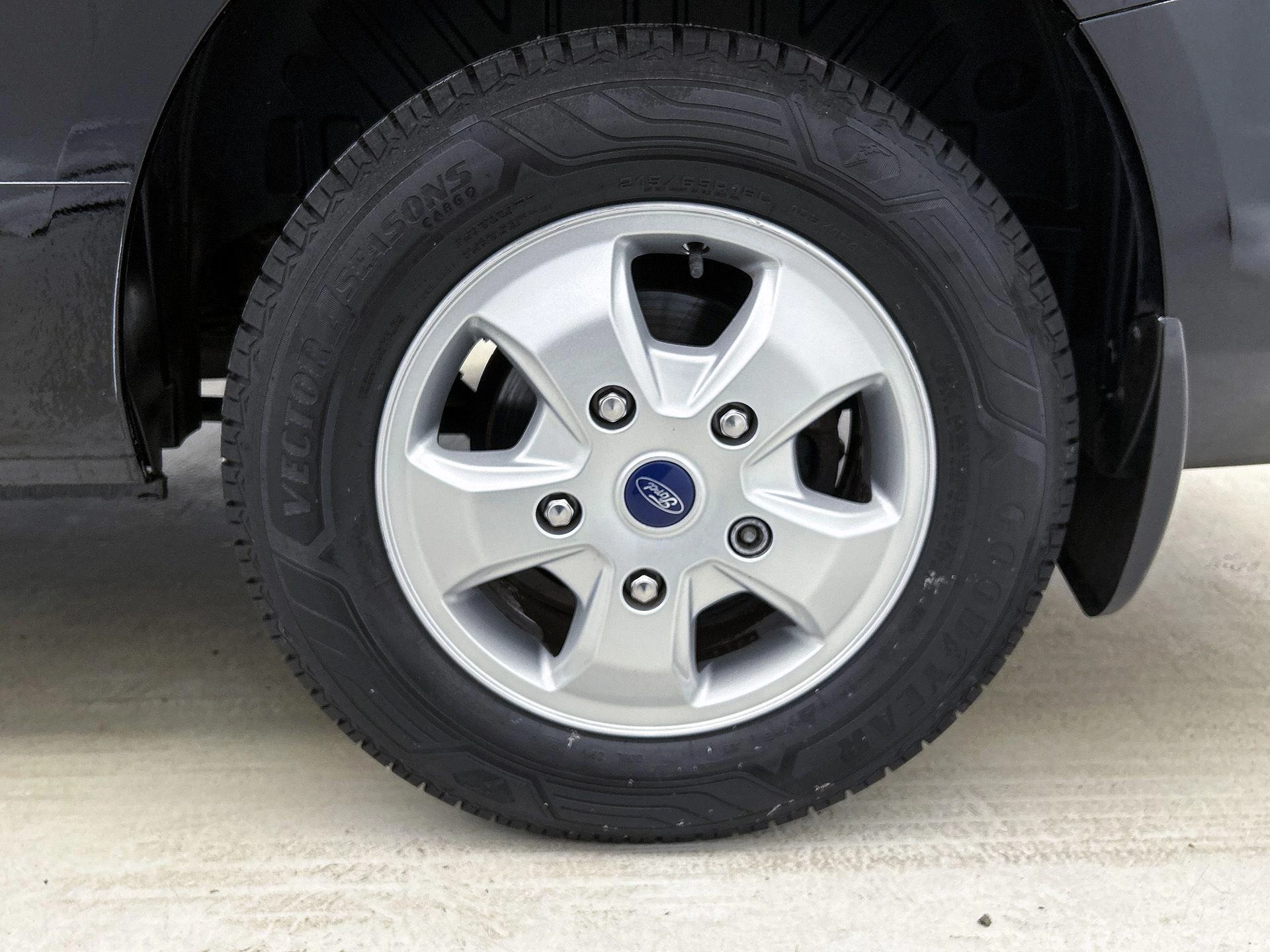 Ford-Transit Custom-image-31