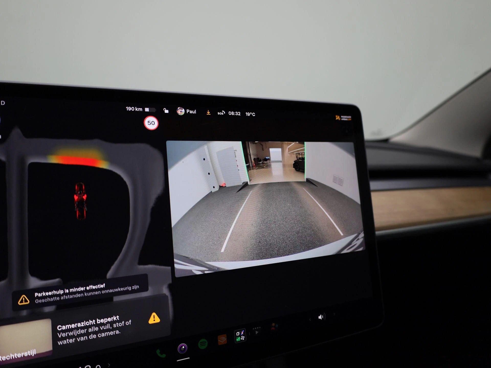 Tesla-Model 3-image-28