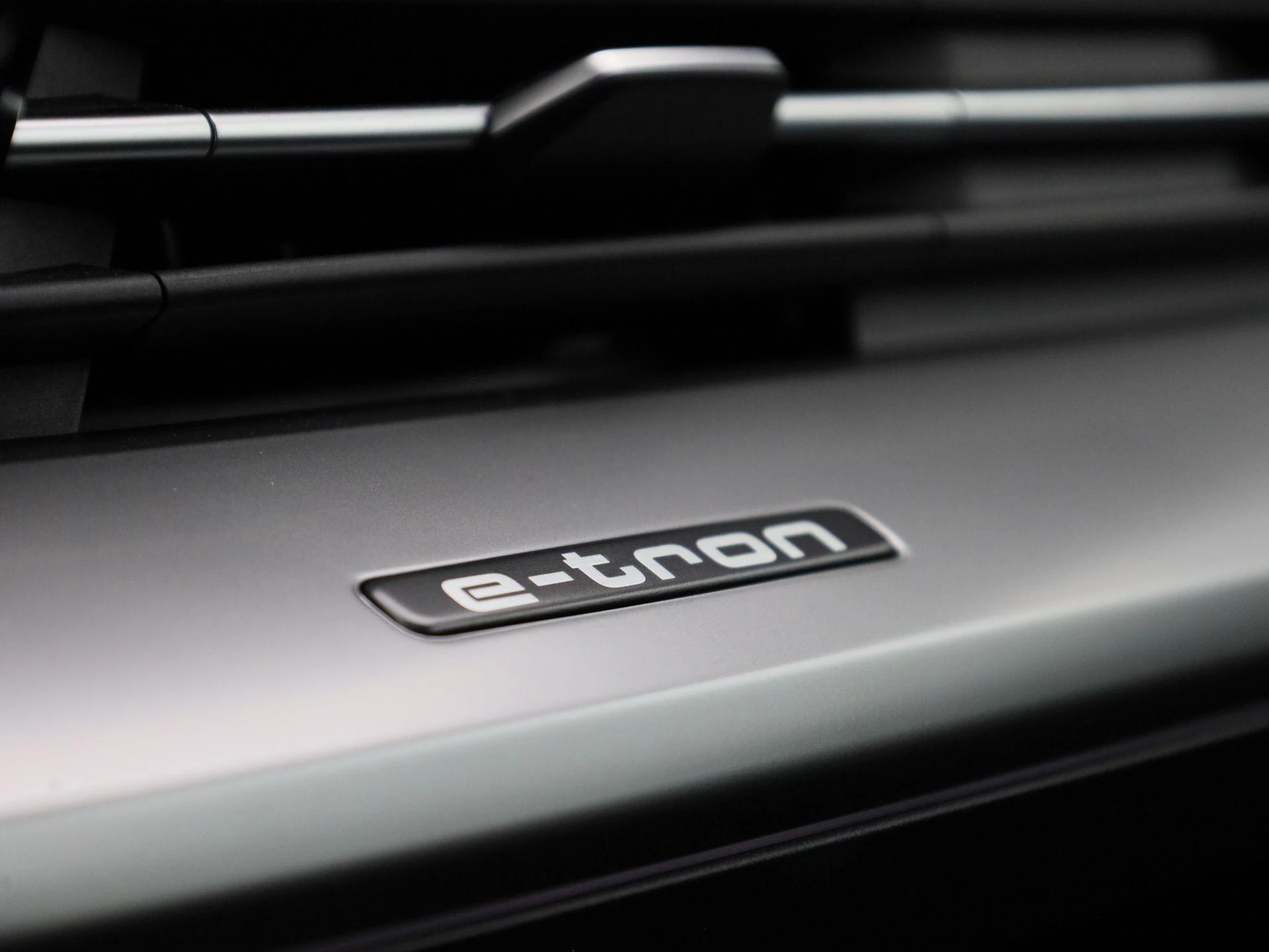 Audi-Q4 e-tron-image-26