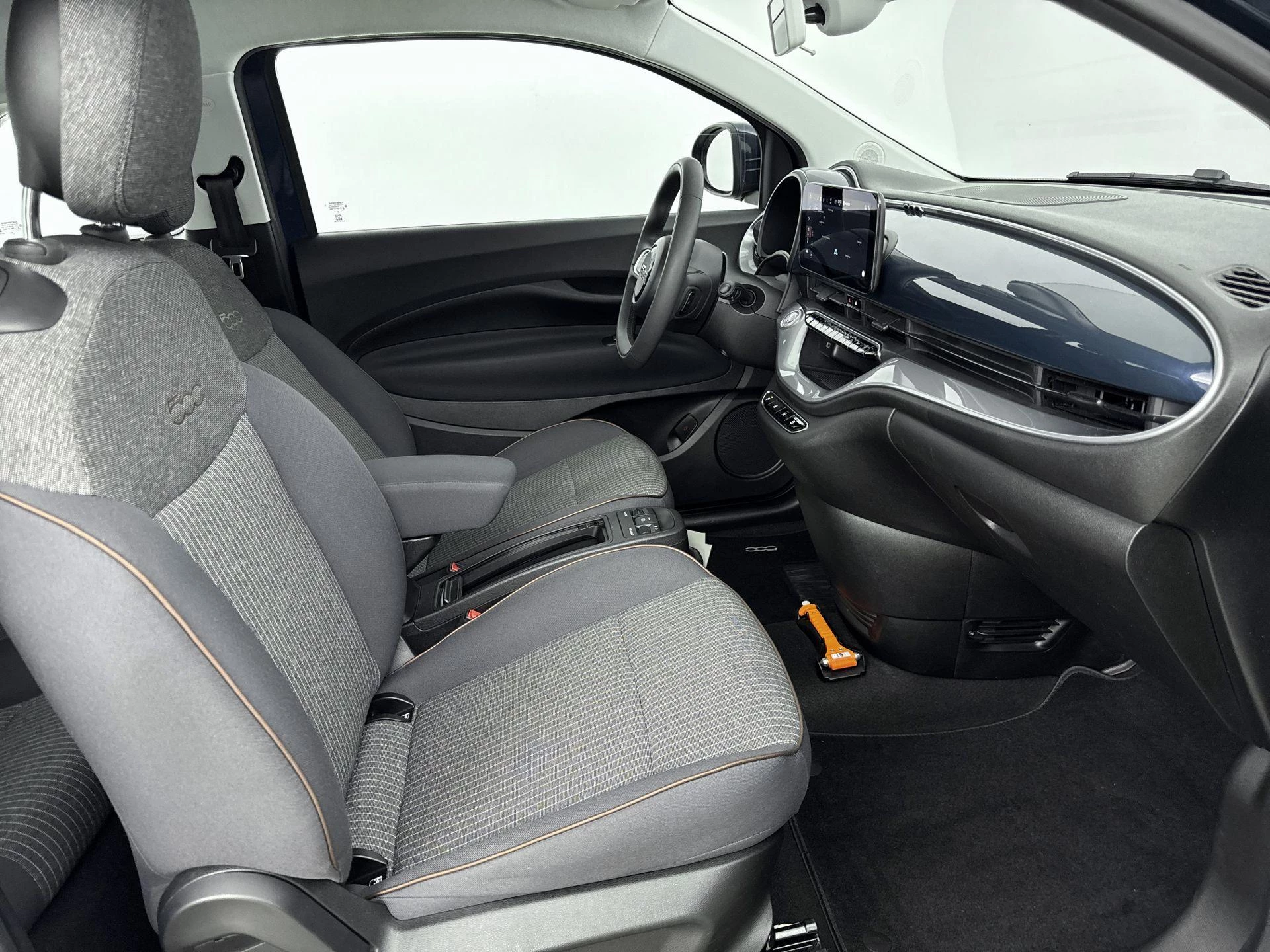 Fiat-500e-image-19