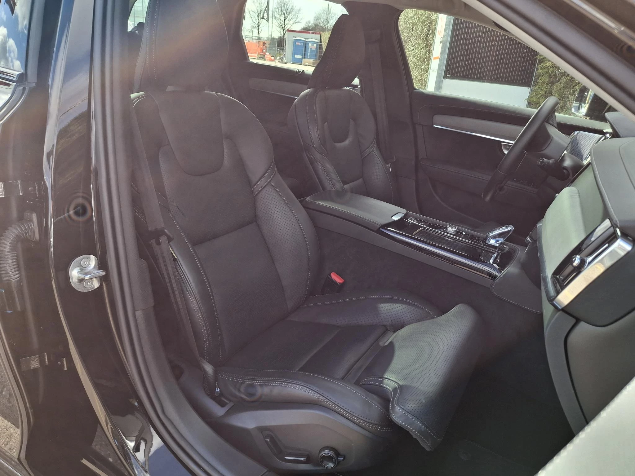 Volvo-V90-image-4
