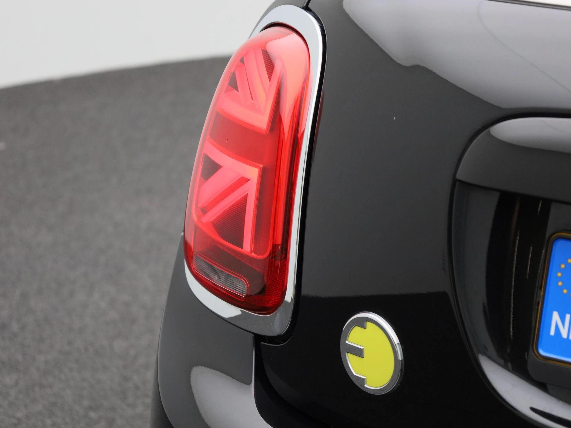 MINI-Electric-image-39