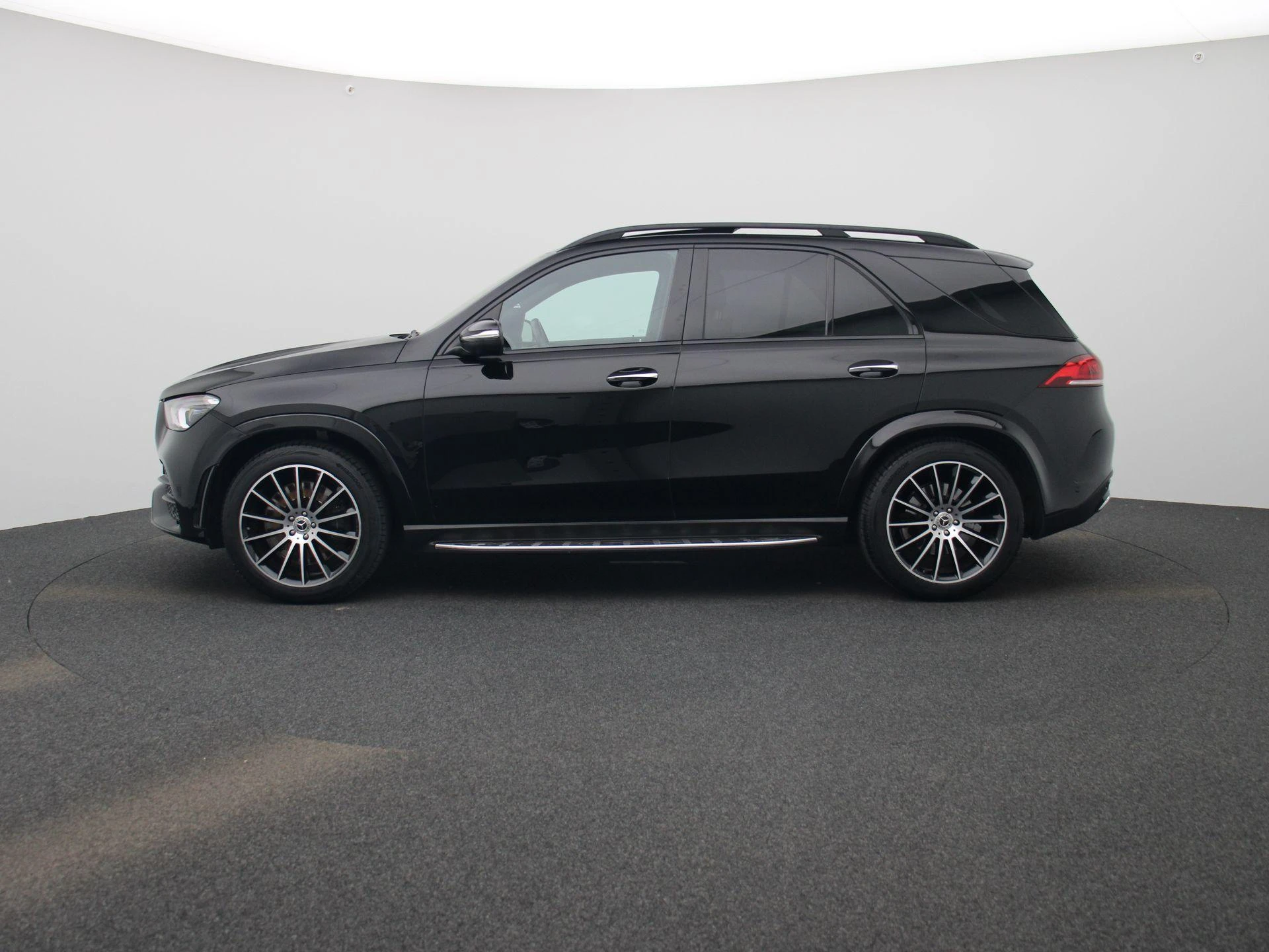 Mercedes-Benz-GLE-image-3