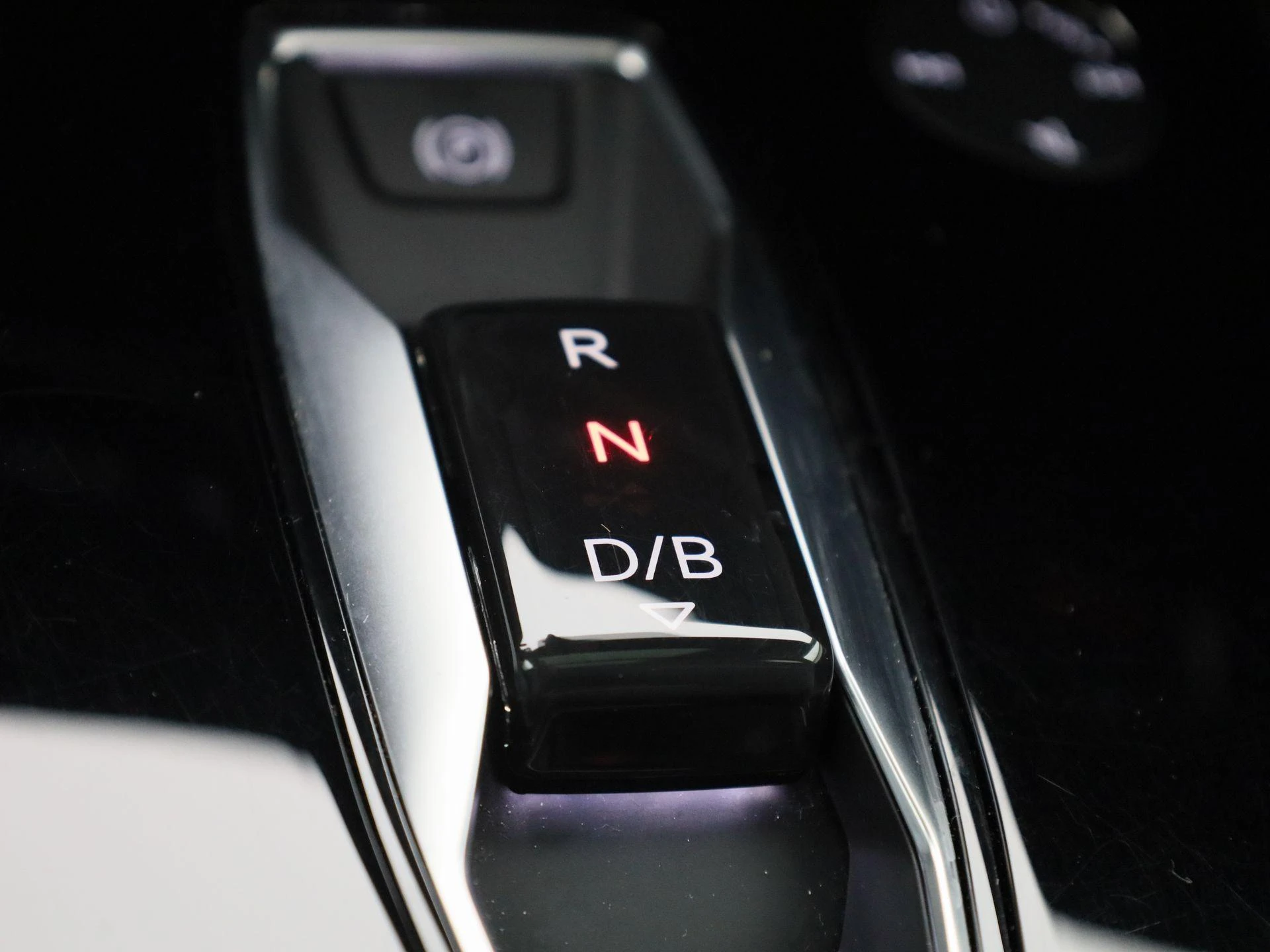 Audi-Q4 e-tron-image-28
