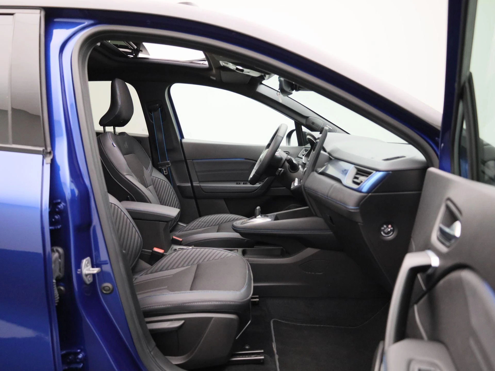 Renault-Captur-image-39