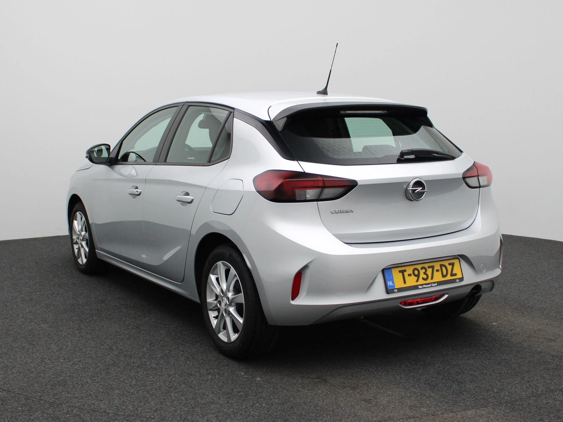 Opel-Corsa-image-1