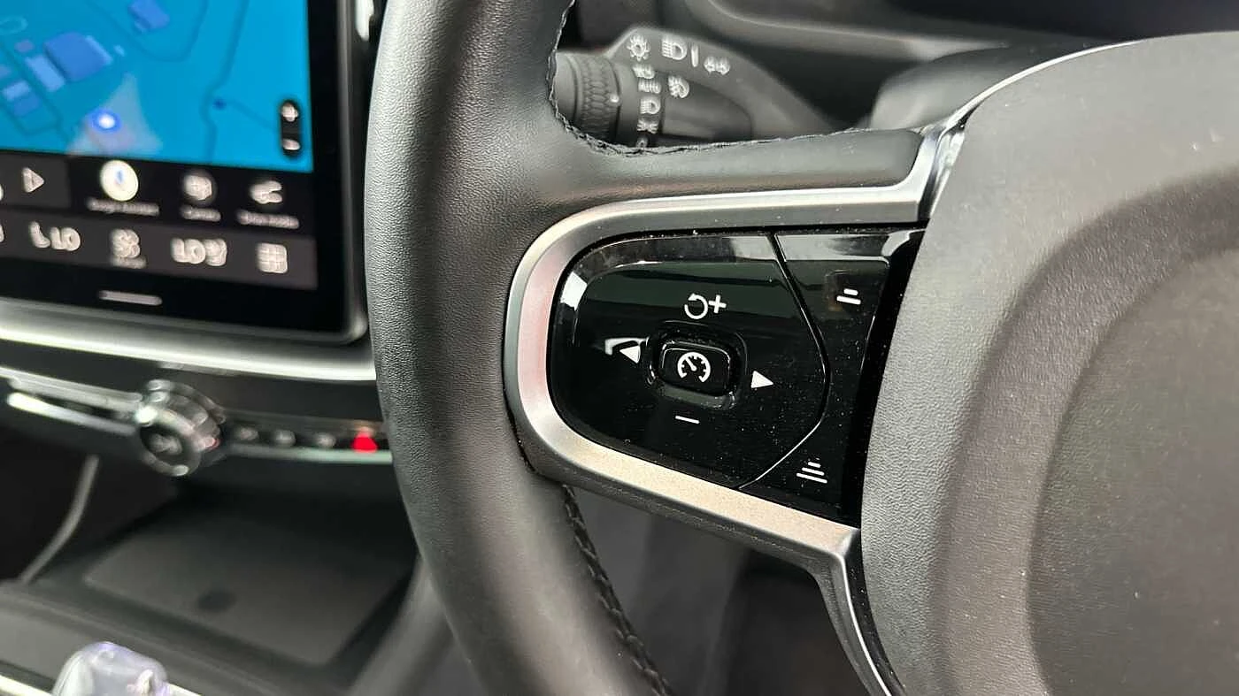 Volvo-XC90-image-21
