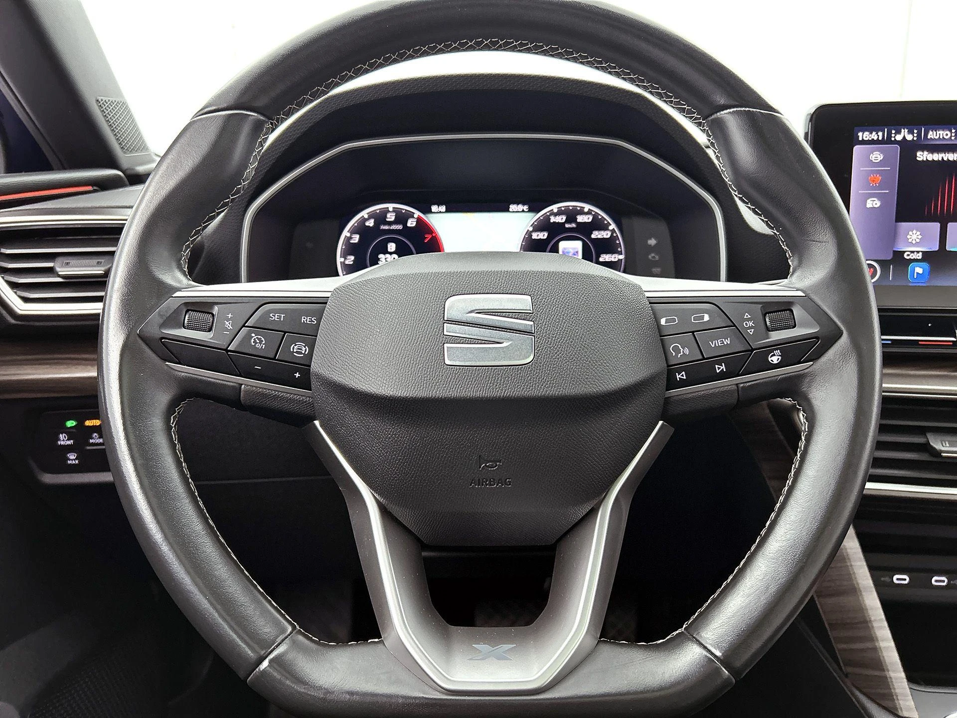 SEAT-Leon-image-33