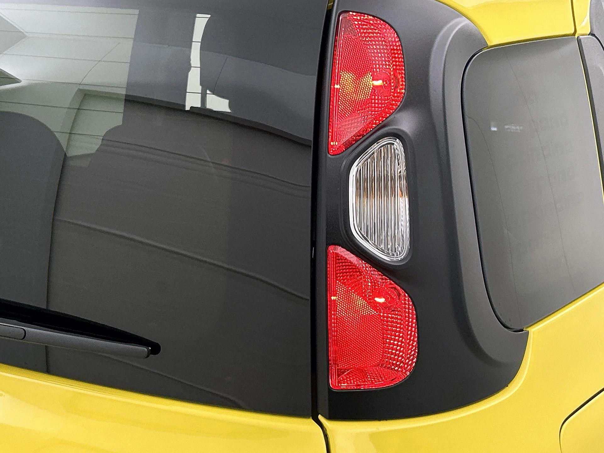Fiat Panda 1.0 Hybrid Pandina