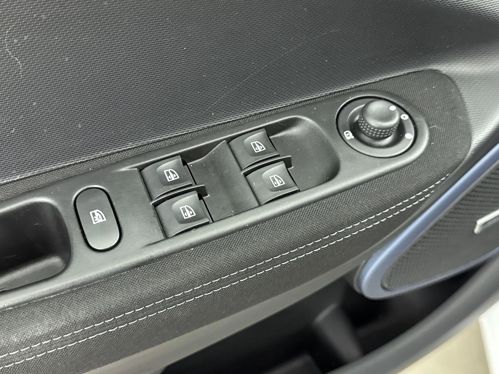 Renault-ZOE-image-19
