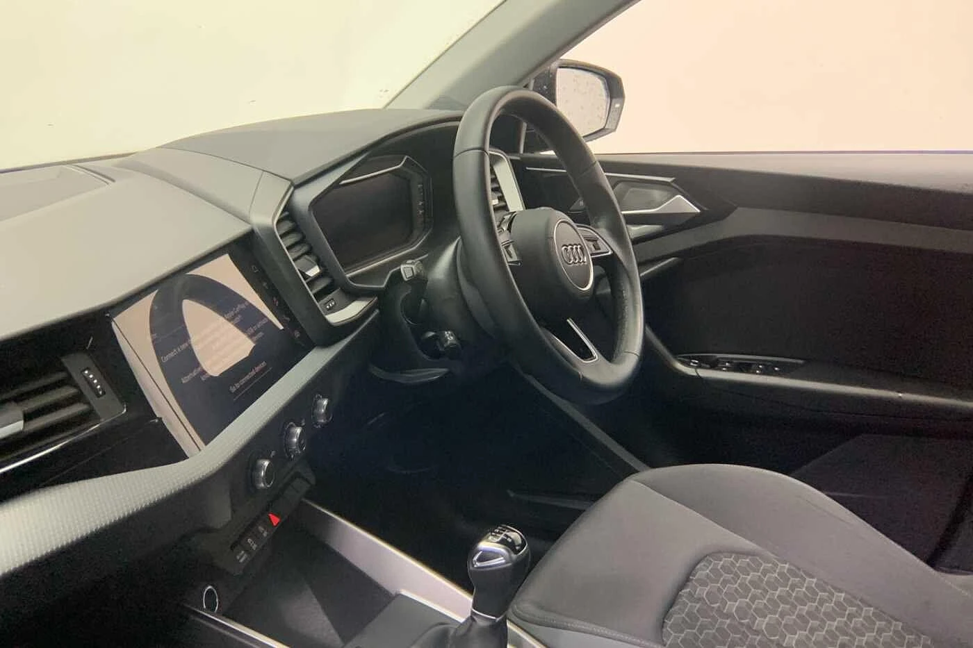Audi-A1 Sportback-image-1