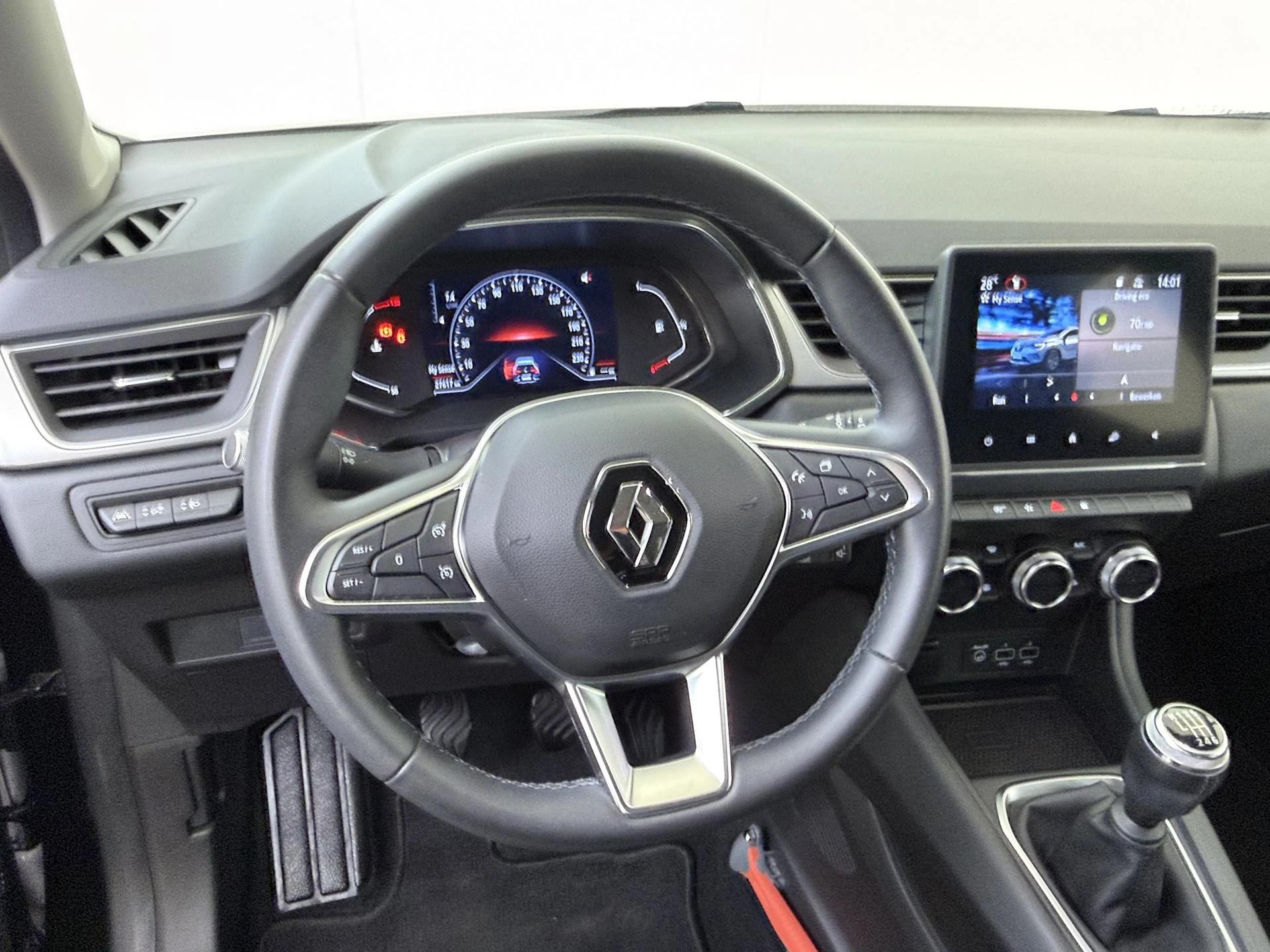 Renault-Captur-image-9