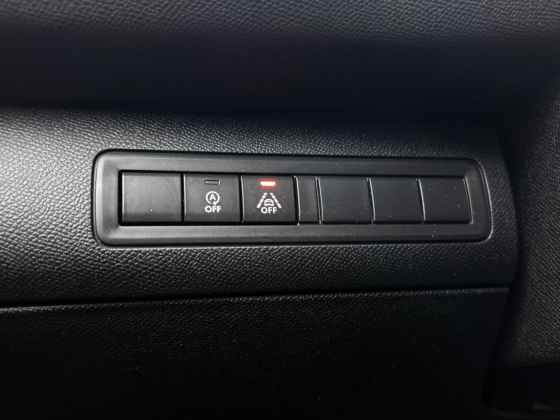 Peugeot-308-image-24