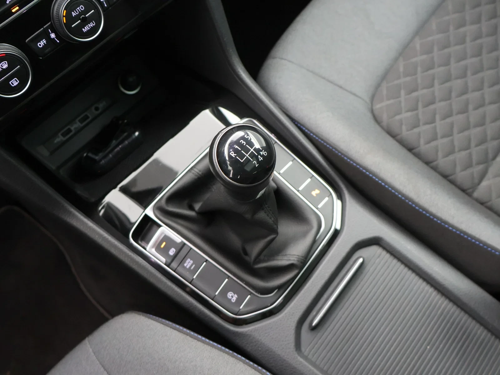 Volkswagen Golf Sportsvan Golf Sportsvan JOIN 1.5TSI 130PK *PANODAK*NAVI*CAMERA*ACC*PDC*BLTH*...*