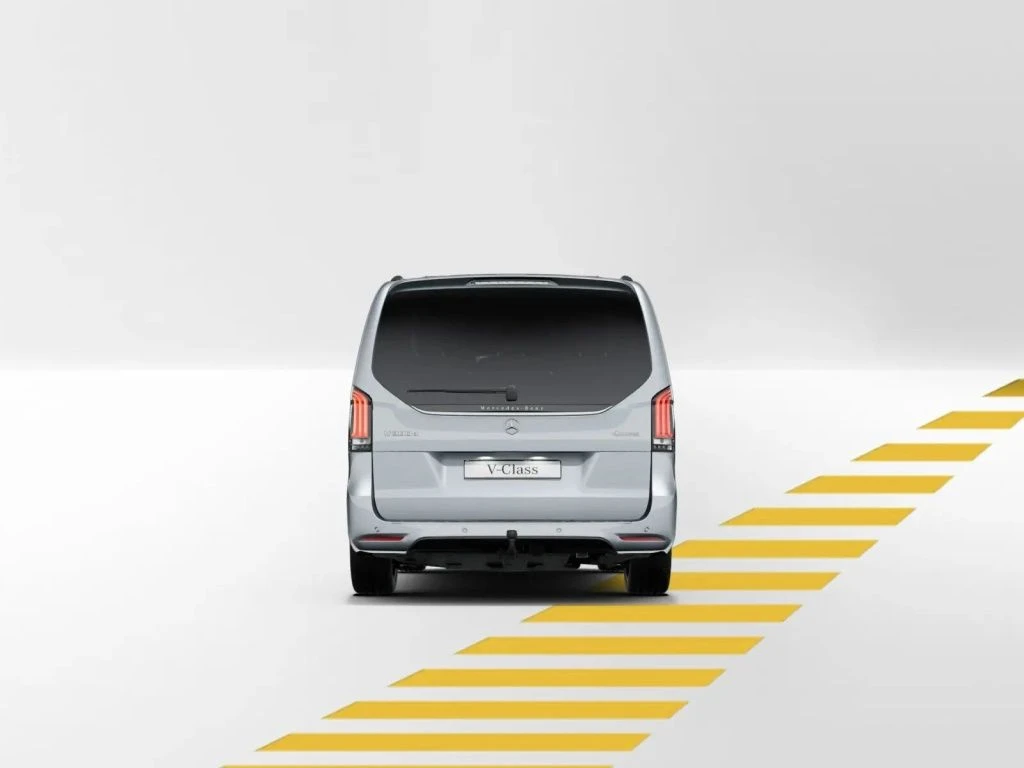 Mercedes-Benz-V-Klasse 300-image-5