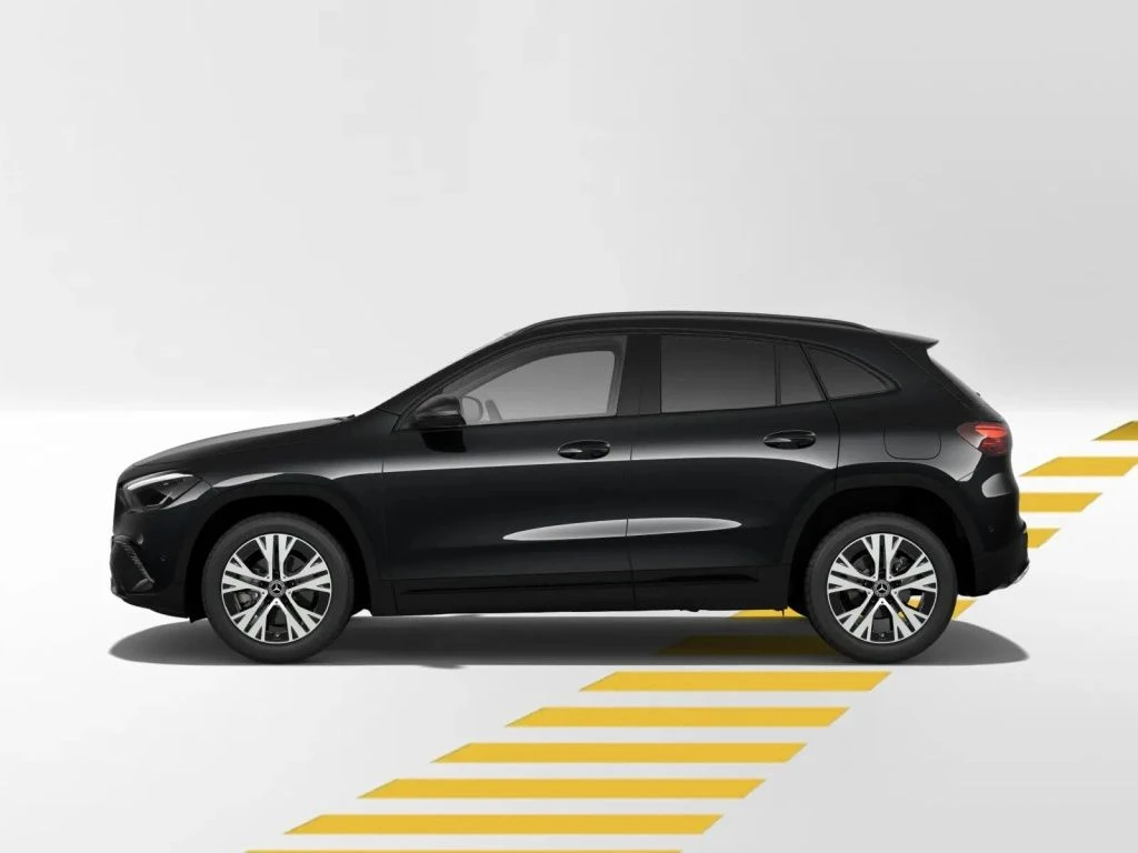 Mercedes-Benz-GLA 200 d-image-3