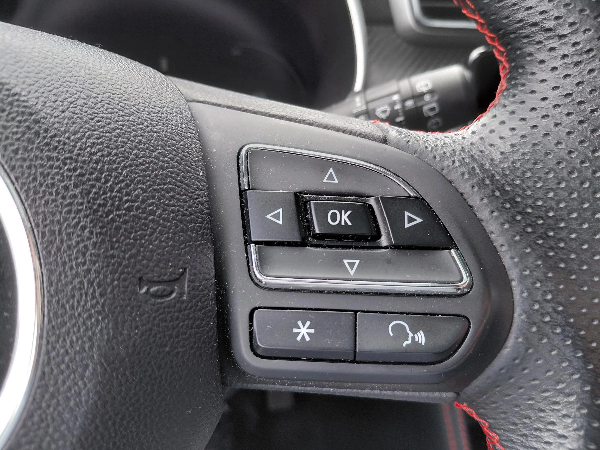 MG-ZS EV-image-13