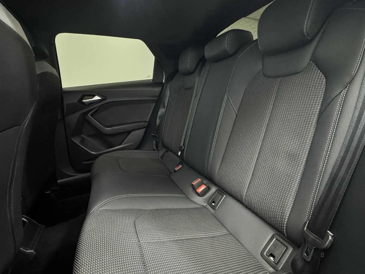 Audi-A1 Sportback-image-13