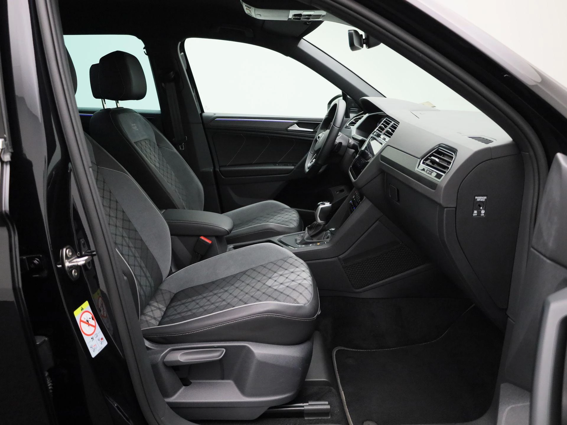 Volkswagen-Tiguan-image-39