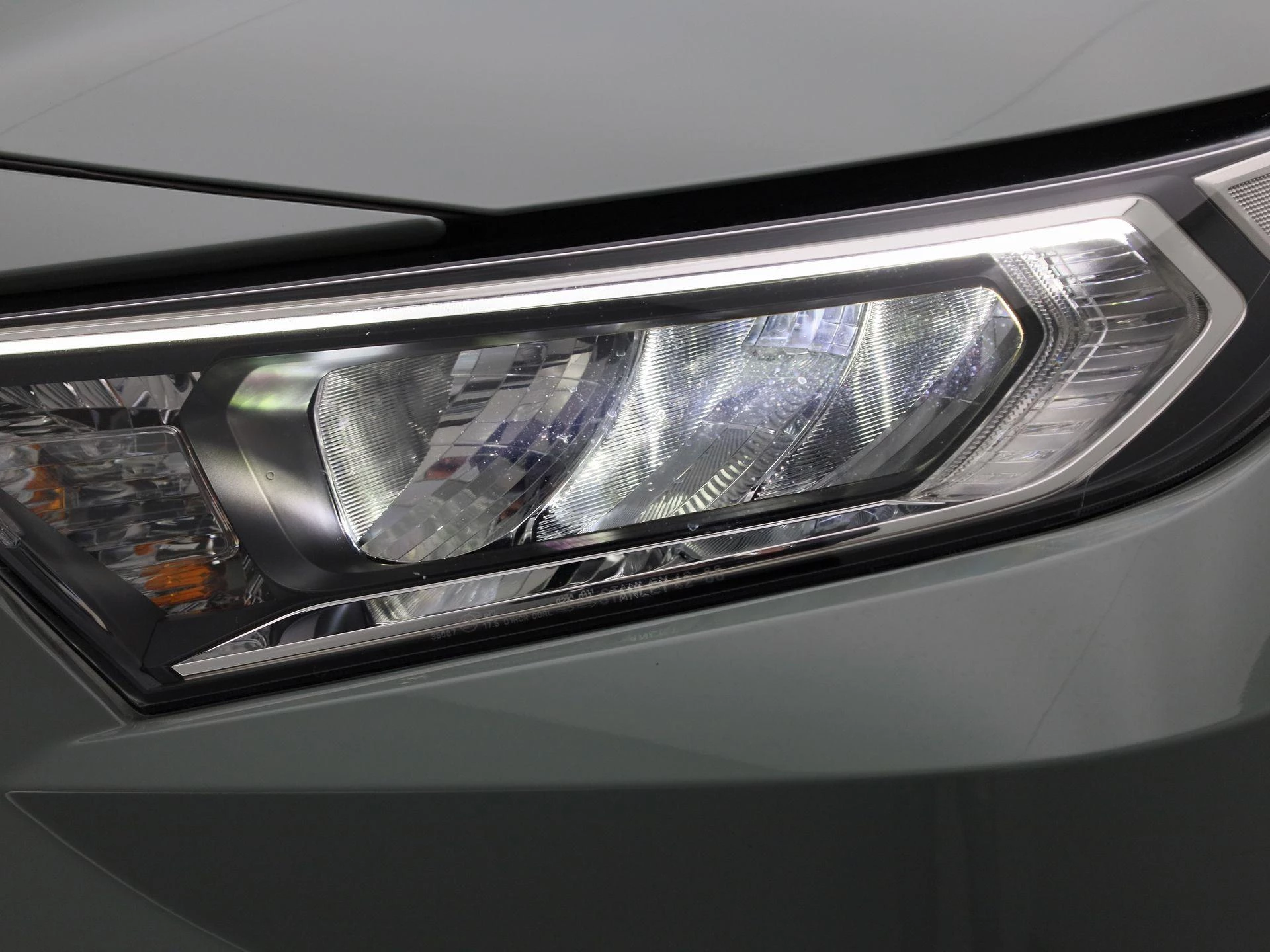 Toyota-RAV4-image-12