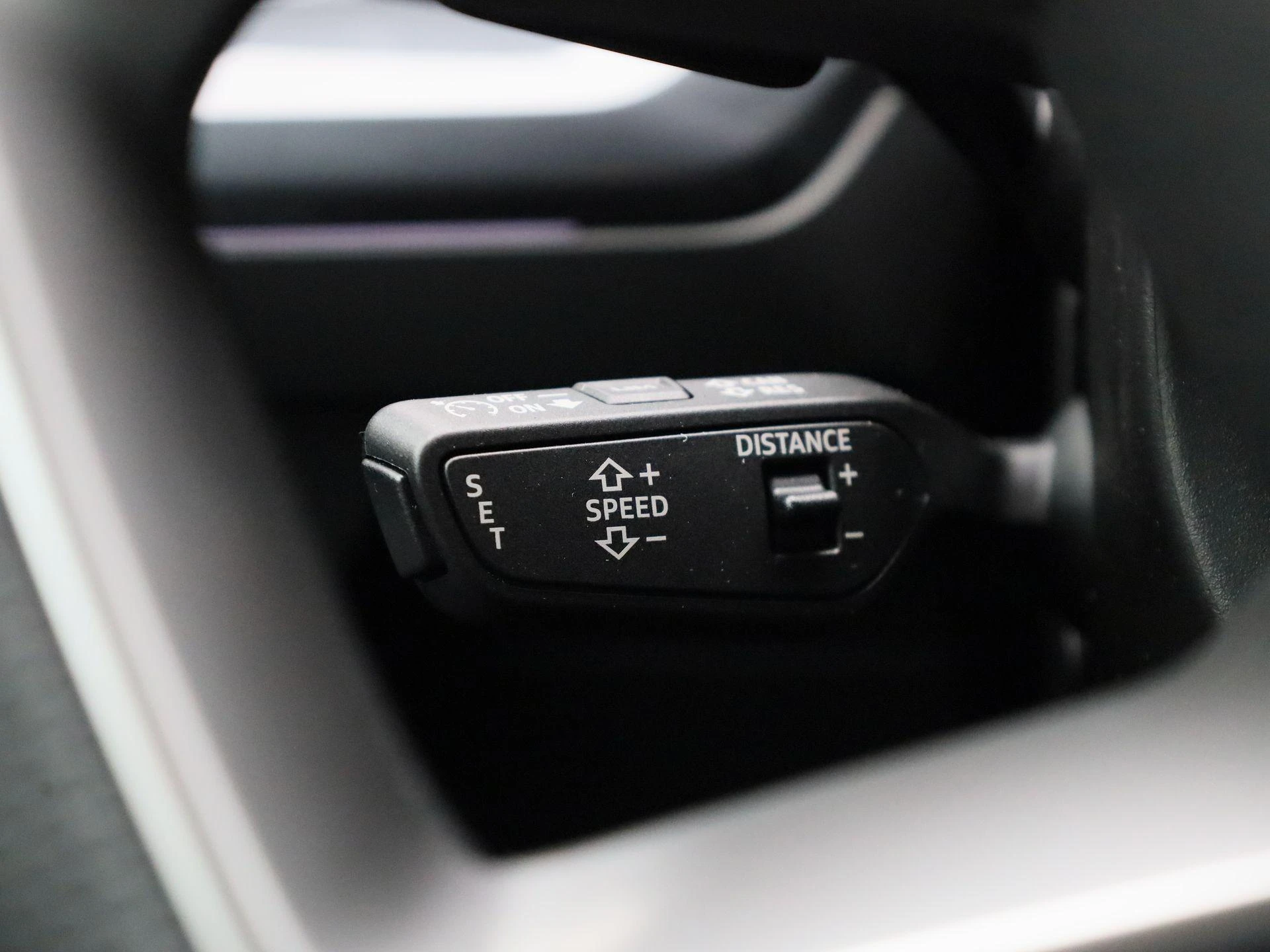 Audi-Q4 Sportback e-tron-image-32