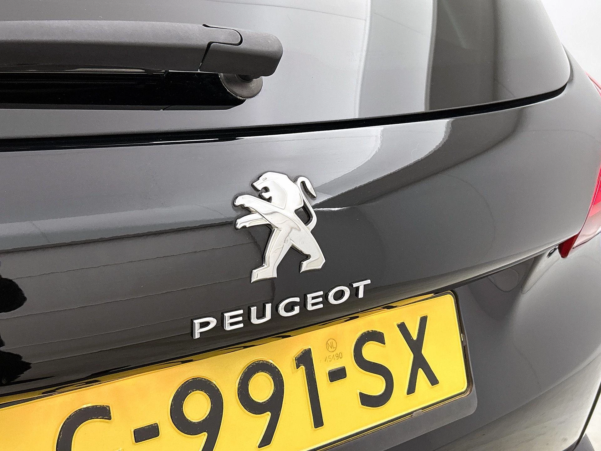 Peugeot-2008-image-20