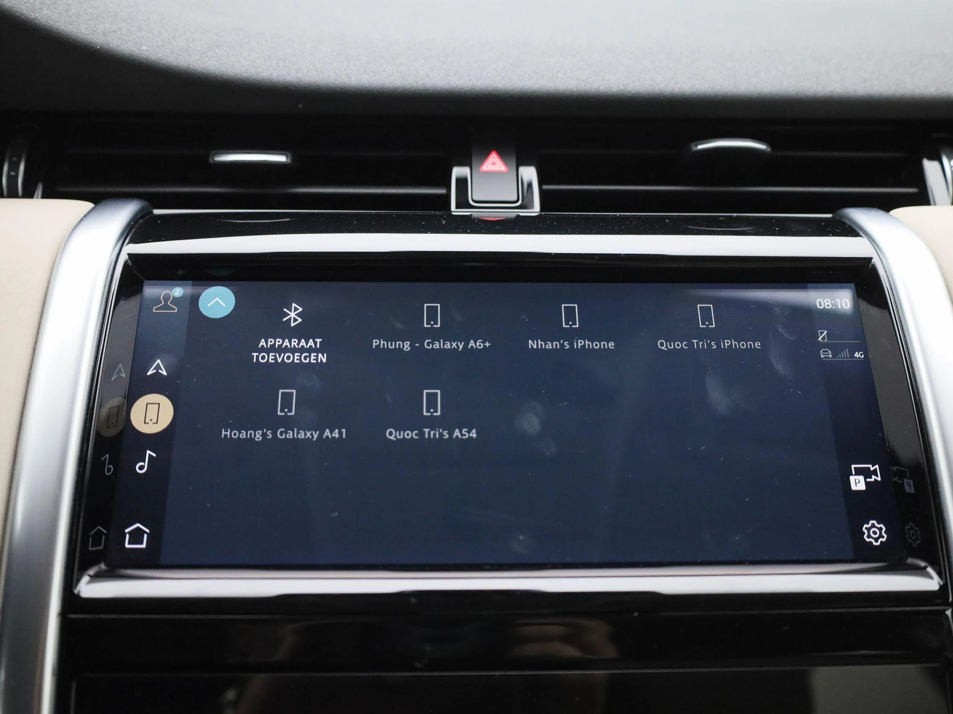 Land Rover-Discovery Sport-image-22