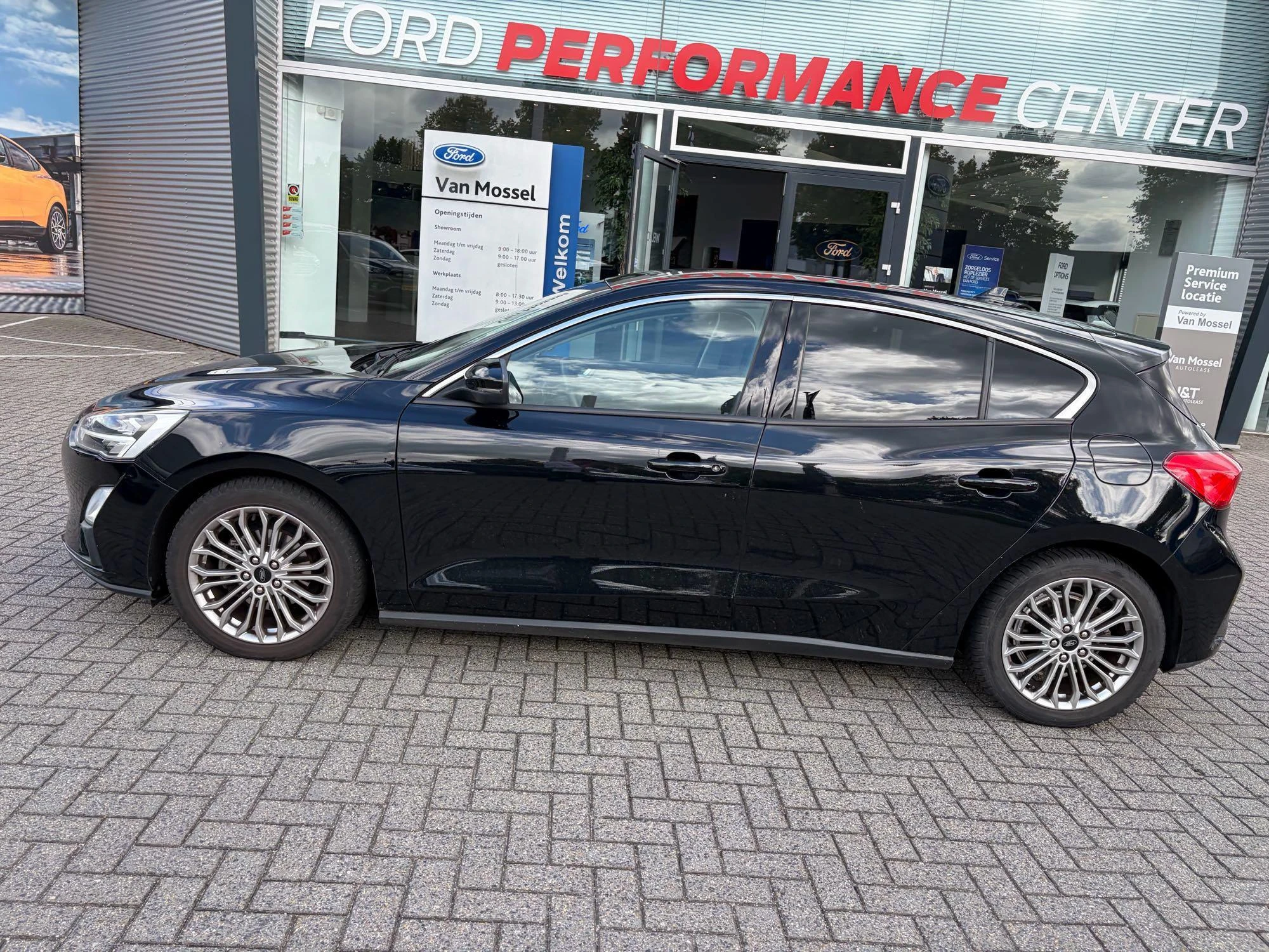 Ford-Focus-image-8