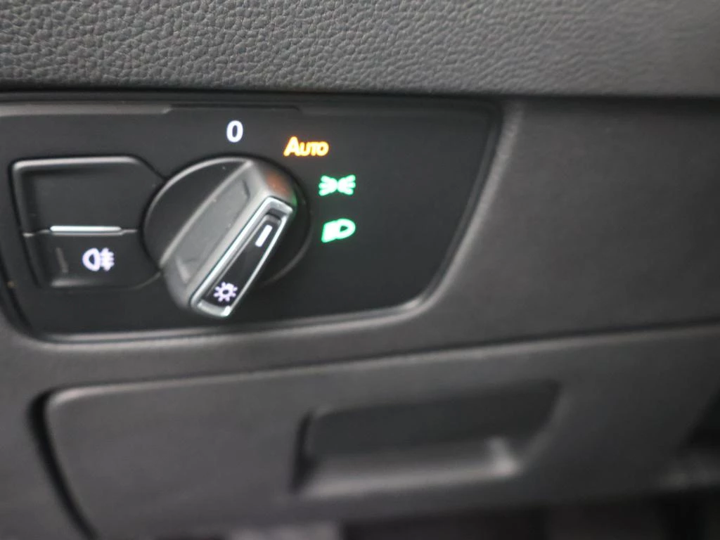 Volkswagen Passat Variant GTE Passat Variant GTE 'usiness 1.4 SI 218PK *AUTOMAAT*CAMERA*NAVI*PDC*ACC*KEYLESS GO*APP-CONNECT*...*