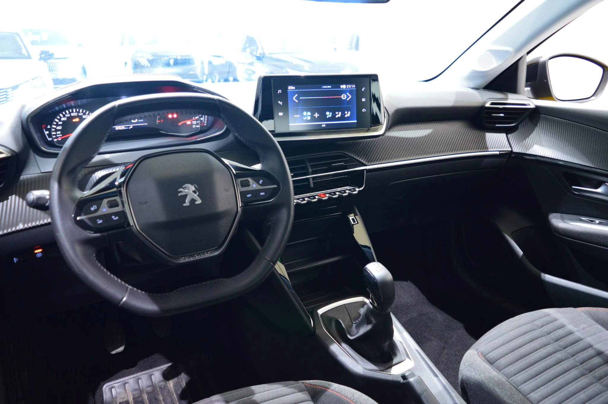 Peugeot-208-image-7
