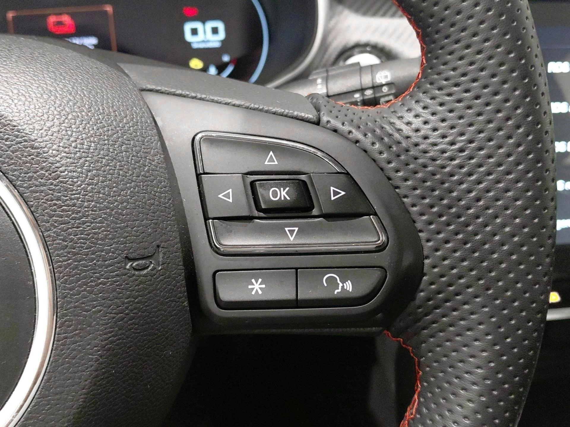 MG ZS 1.0 T-GDi AT LUXURY