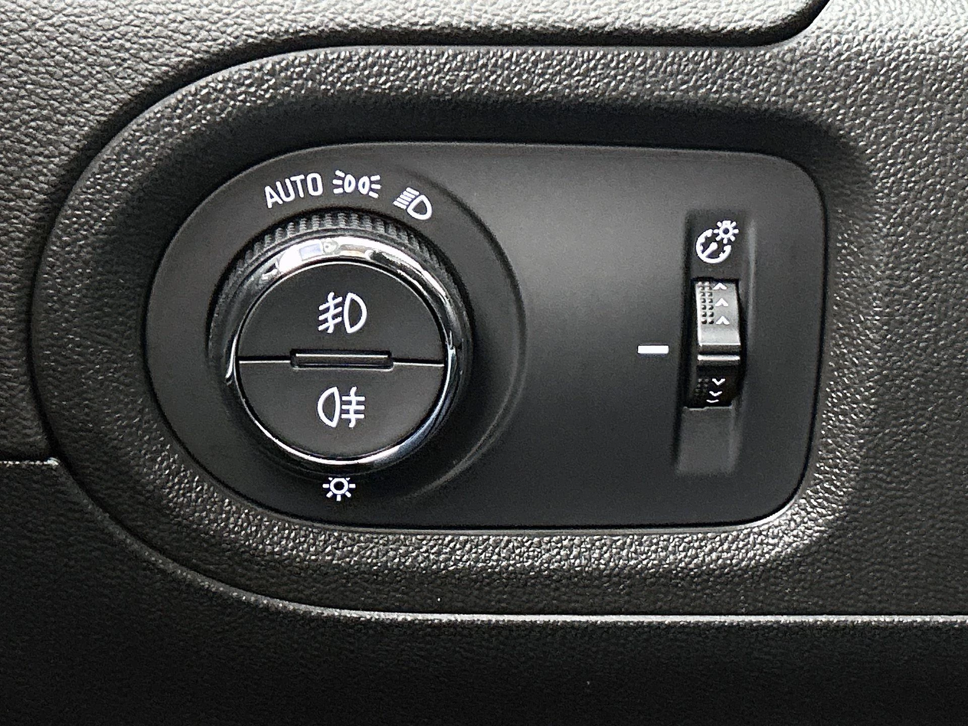 Opel Grandland X 1.6 Turbo Hybrid Innovation