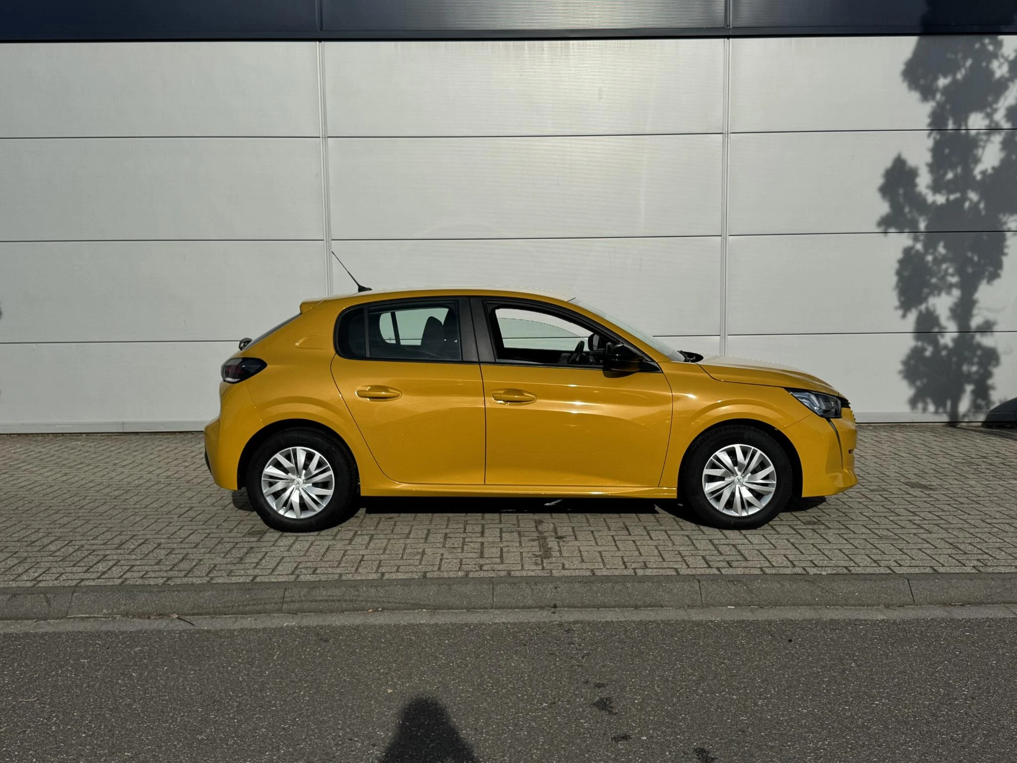 Peugeot-208-image-6