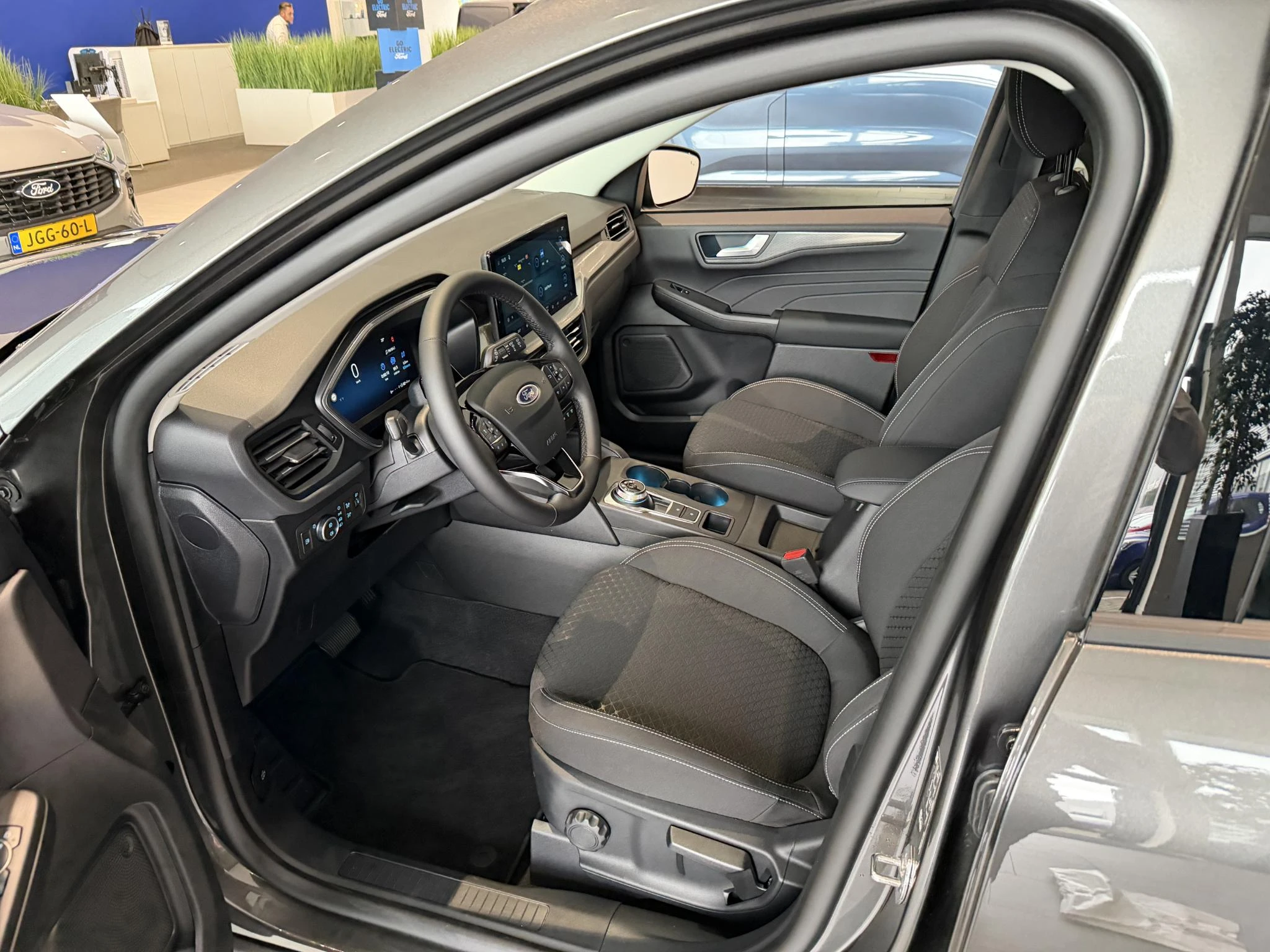 Ford-Kuga-image-12