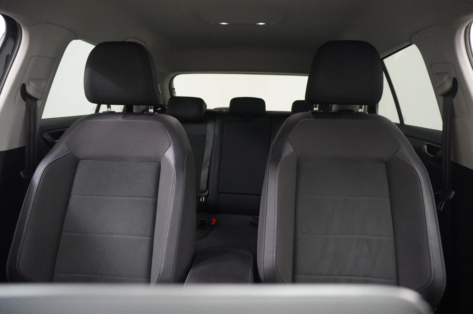 Volkswagen-T-Roc-image-9