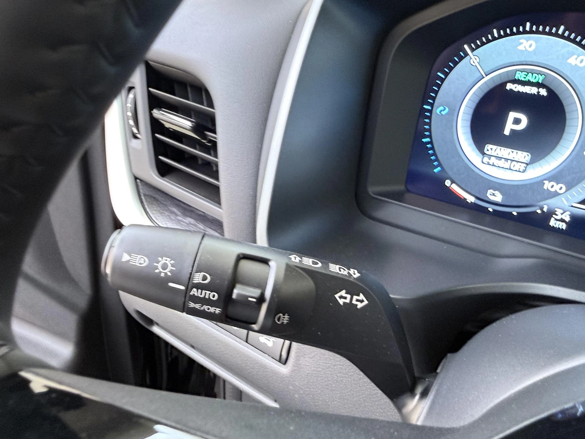 Nissan-QASHQAI-image-25
