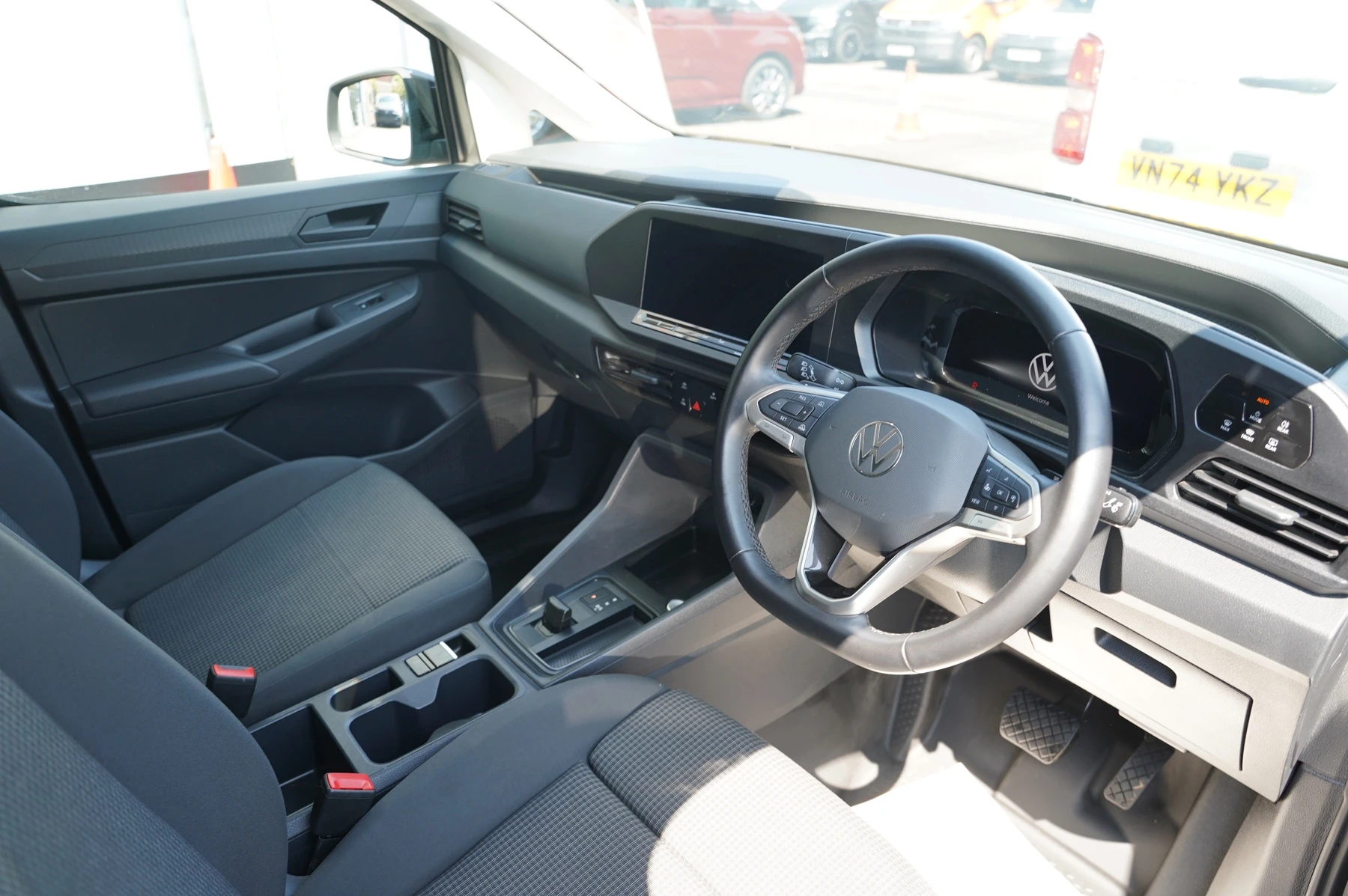 Volkswagen-Caddy-image-5