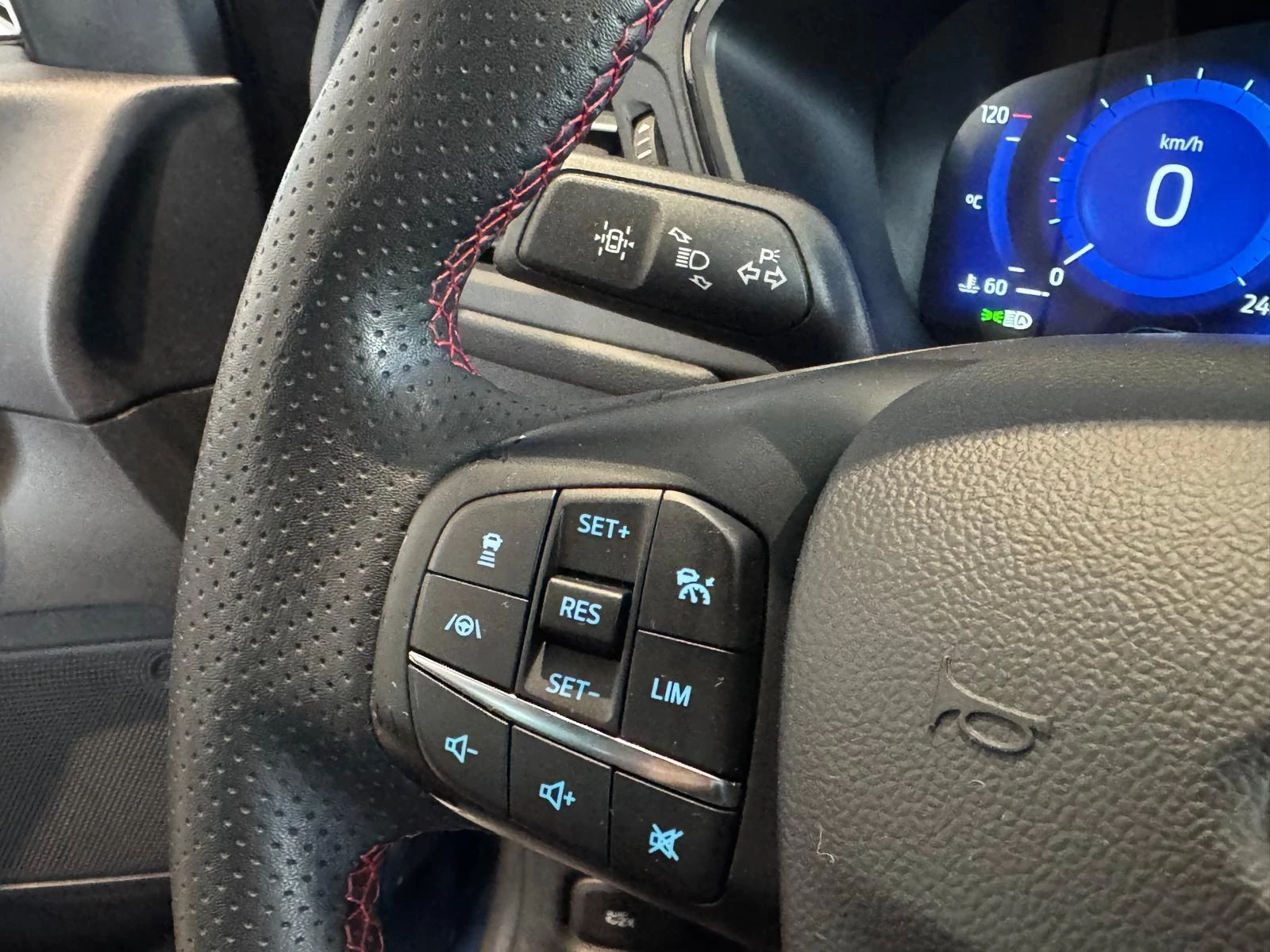 Ford-Kuga-image-9