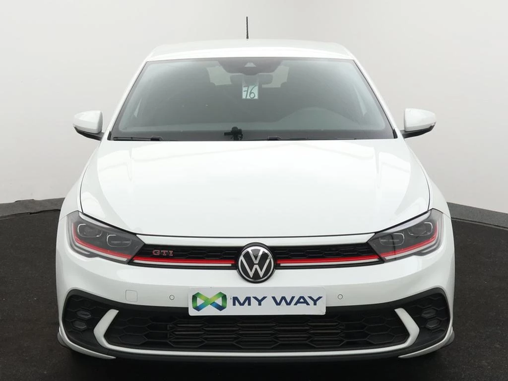 Volkswagen-Polo-image-6