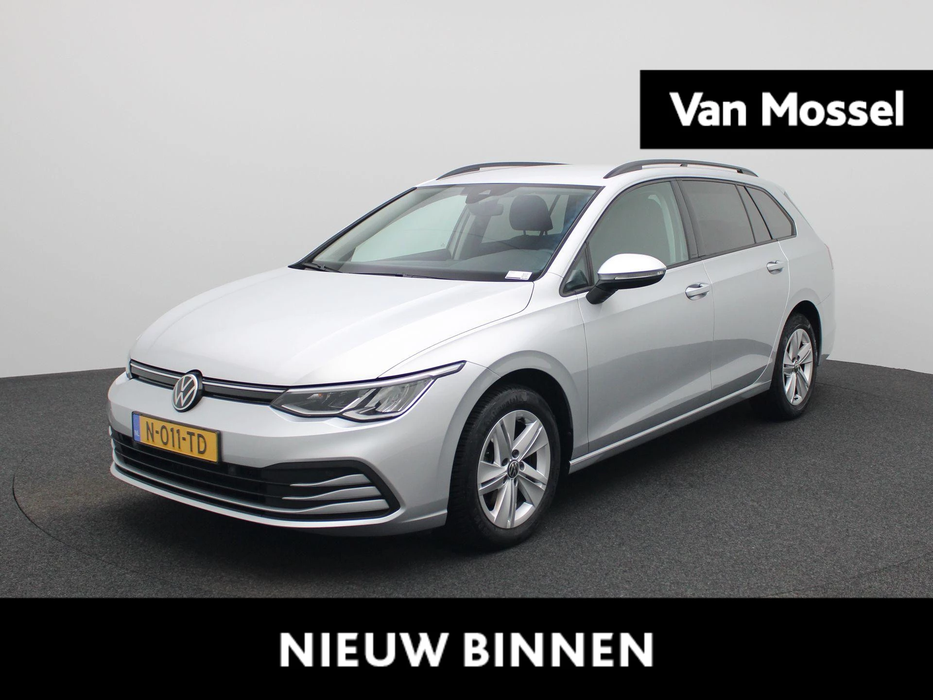 Volkswagen-Golf-image-0