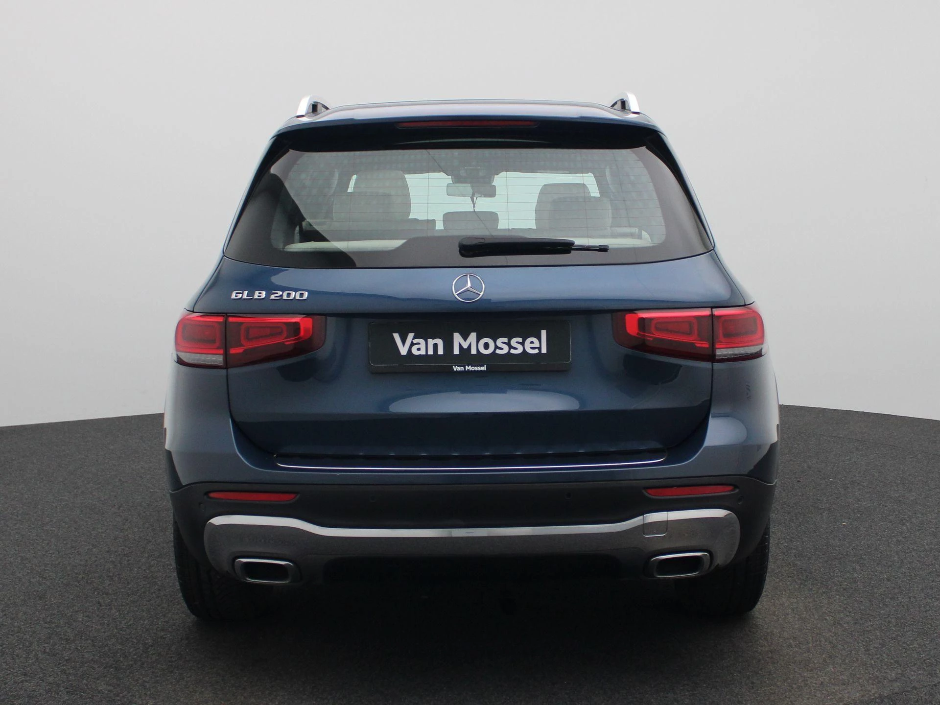 Mercedes-Benz GLB 200 LUXURY LINE + LEDER + PANO + 7-ZIT + CARPLAY +