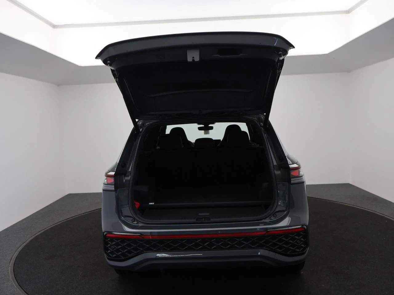 Volkswagen-Tayron-image-24