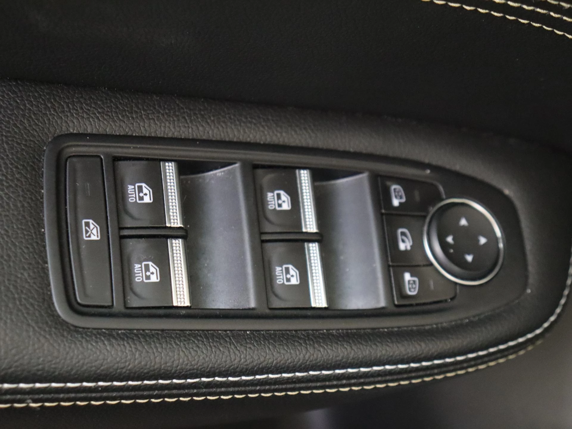 Renault-Arkana-image-24