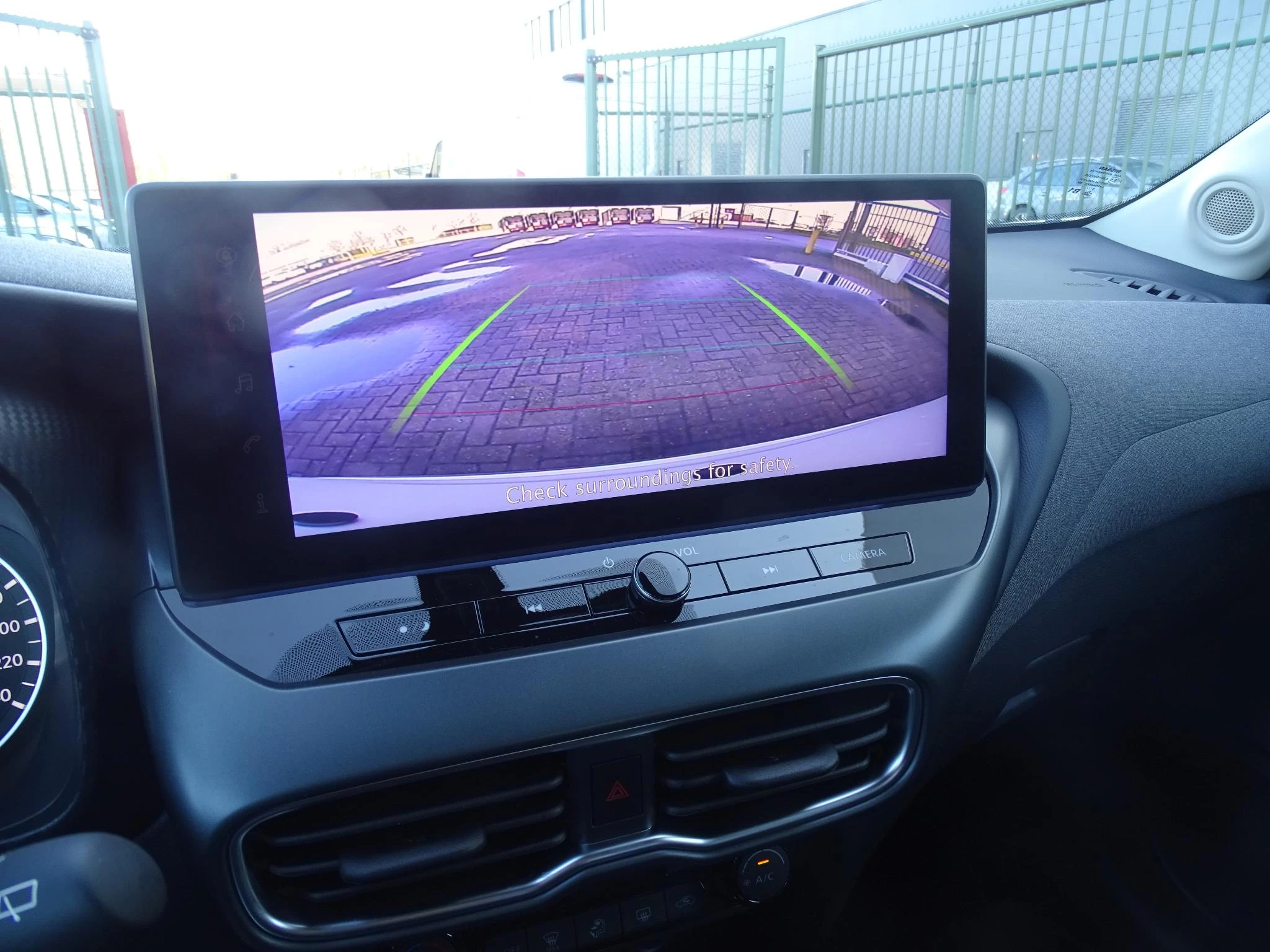 Nissan Juke 1.0 DIG-T Acenta automaat