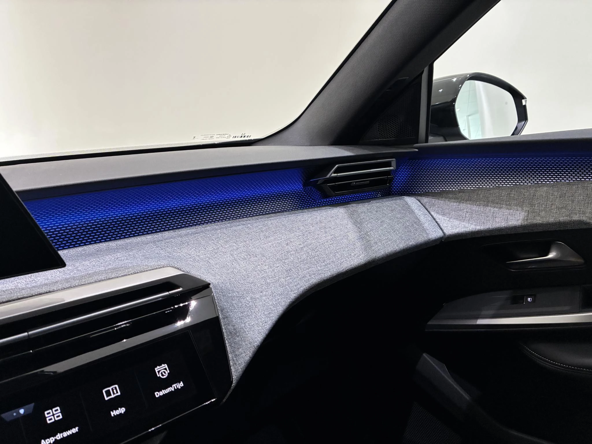 Peugeot-e-3008-image-20