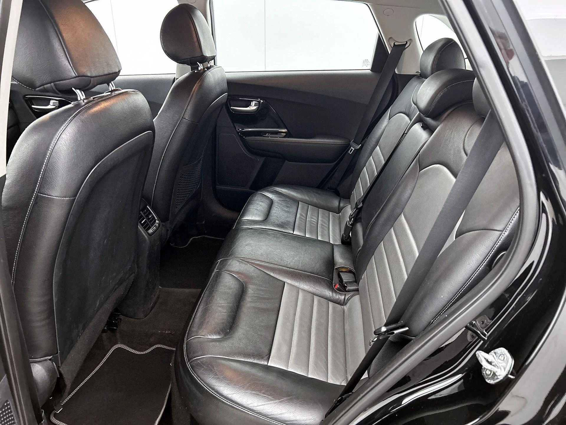 Kia-Niro-image-25